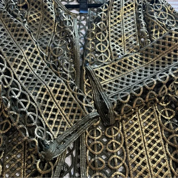 Chico’s Travelers Collection Foil Lace Jacket Tuscan Olive Gold  Women’s SZ 1 - Picture 3 of 4